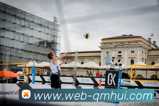 球盟会：全球职业竞技赛事资讯与实时数据交互门户APP 体育赛事宣传图